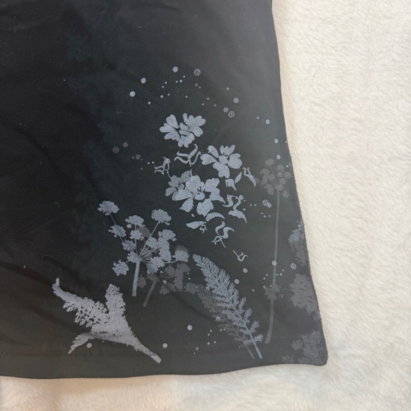 Lululemon Tank Top Womens Size 6 Black Cross Back Athletic Yoga Workout - Picture 2 of 7